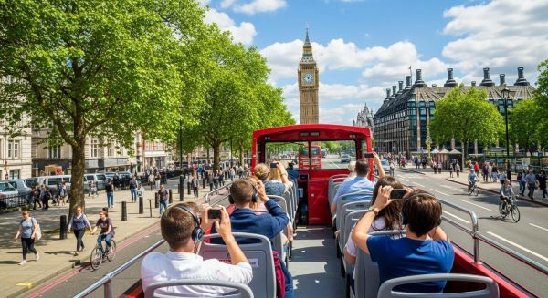 Why Choose the Hop On Hop Off Bus London for the Ultimate City Tour?